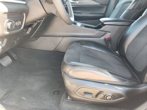 Used 2023 Jeep Grand Cherokee L Laredo AWD/4WD image 17
