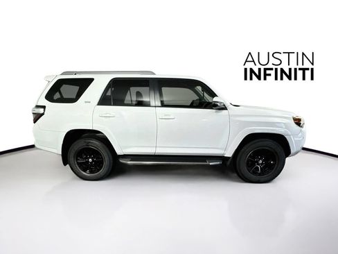 Used 2018 Toyota 4Runner SR5 Premium RWD image 8