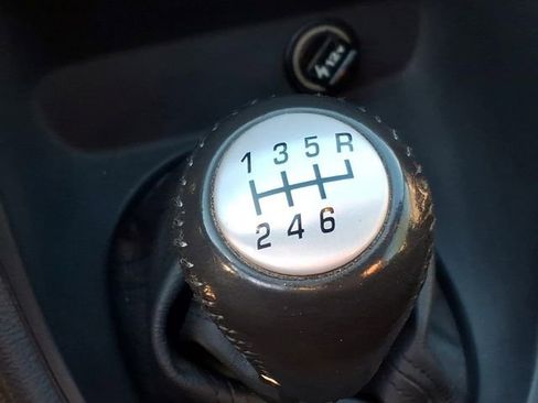 Used 2004 Ford Mustang Cobra RWD image 18