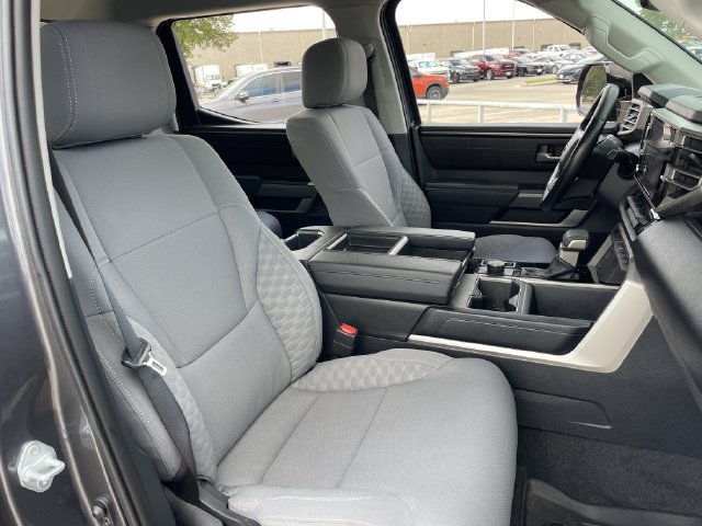 Used 2023 Toyota Tundra SR5 w/ SR5 Convenience Package AWD/4WD image 28