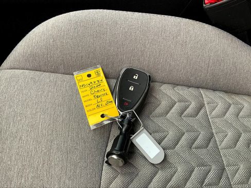 Used 2022 Chevrolet Equinox LS w/ LS Convenience Package image 15