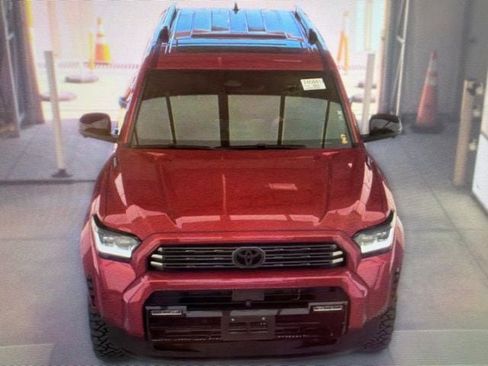 Used 2025 Toyota 4Runner Platinum AWD/4WD image 10