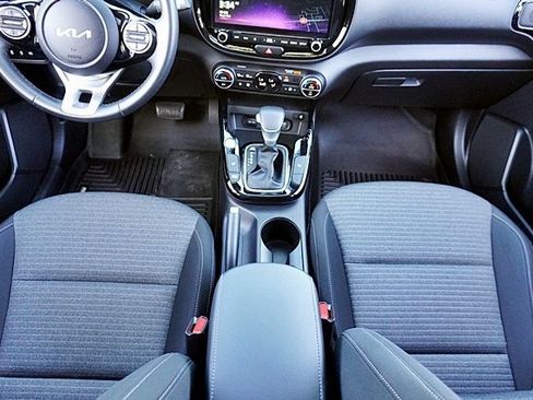 Used 2023 Kia Soul EX image 21