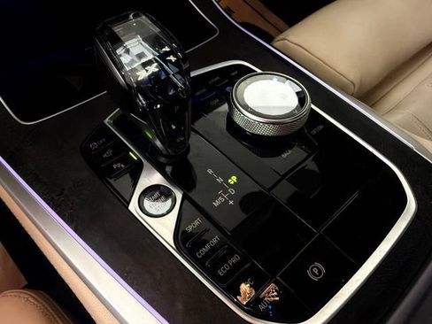 Used 2022 BMW X5 xDrive40i w/ M Sport Package AWD/4WD image 41
