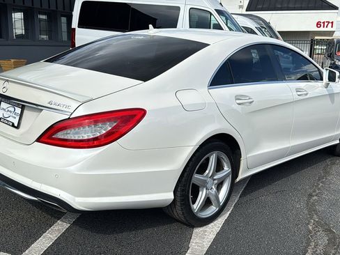 Used 2014 Mercedes-Benz CLS 550 4MATIC w/ Premium 1 Package image 3