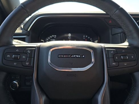 Used 2024 GMC Yukon Denali Ultimate AWD/4WD image 32