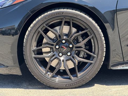 Used 2024 Chevrolet Corvette Z06 RWD image 26