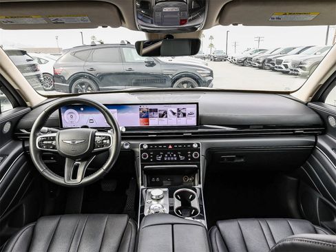 Used 2025 Genesis GV80 2.5T Standard image 13