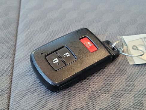 Certified 2023 Toyota Tacoma SR5 image 30