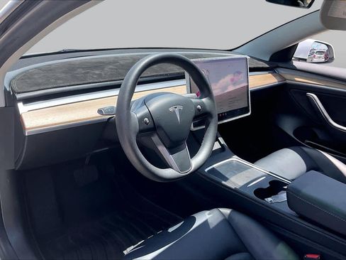 Used 2023 Tesla Model 3 Standard Range RWD image 15