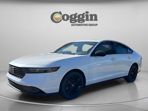 New 2025 Honda Accord SE image 1