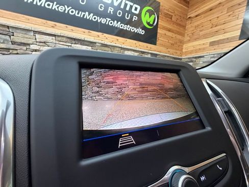 Used 2021 Chevrolet Equinox LT AWD/4WD image 21