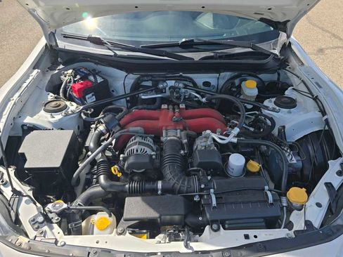 Used 2017 Toyota 86 RWD image 19