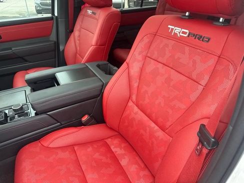 Used 2025 Toyota Sequoia TRD Pro AWD/4WD image 27