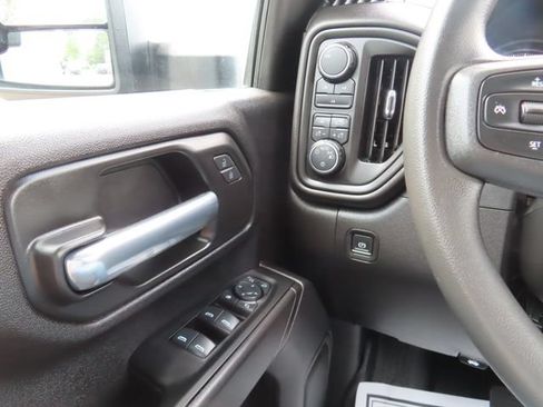 Used 2025 Chevrolet Silverado 2500 Custom w/ Custom Value Package AWD/4WD image 31