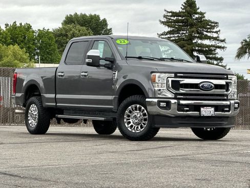 Certified 2022 Ford F250 XLT w/ XLT Premium Package AWD/4WD image 1