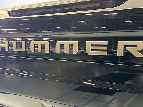 Used 2024 GMC Hummer EV 3X w/ Battery Pack, 24 Module Pack AWD/4WD image 8
