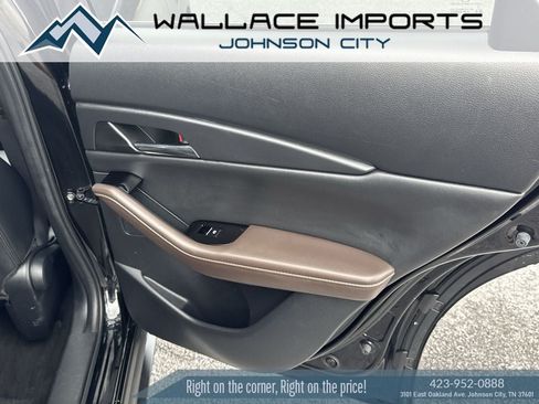 Used 2022 MAZDA CX-30 AWD 2.5 S w/ Premium Package image 39
