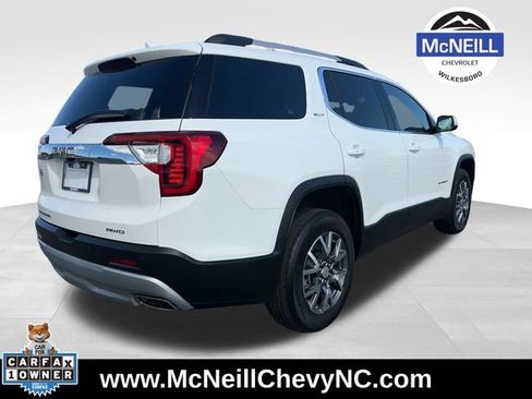 Used 2023 GMC Acadia SLT w/ Preferred Package image 7
