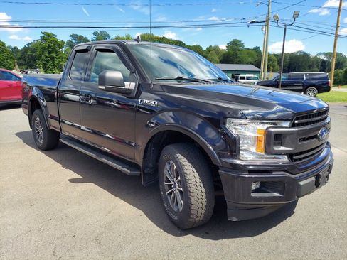 Used 2019 Ford F150 XLT w/ Equipment Group 302A Luxury AWD/4WD image 3