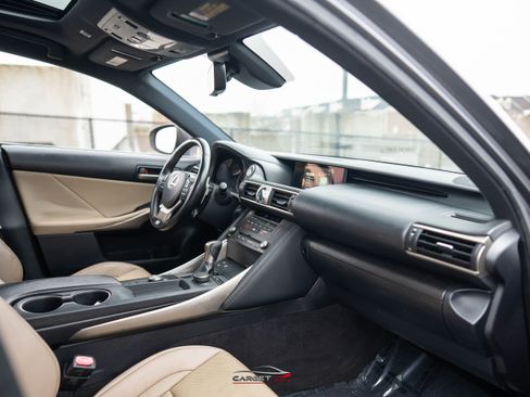 Used 2019 Lexus IS 300 F Sport w/ F Sport Package image 15