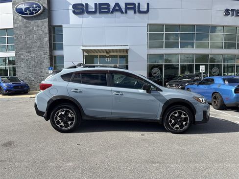 Used 2020 Subaru Crosstrek 2.0i image 9
