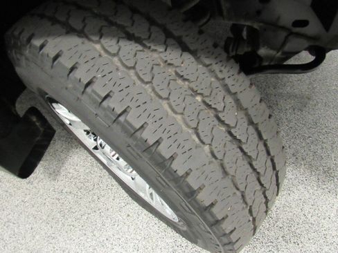 Used 2017 Nissan NV 3500 SV w/ Technology Package image 26