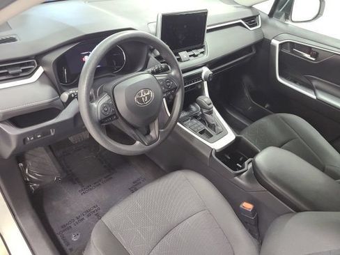 Used 2023 Toyota RAV4 XLE AWD/4WD image 23