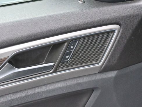 Used 2018 Volkswagen Atlas SEL image 10