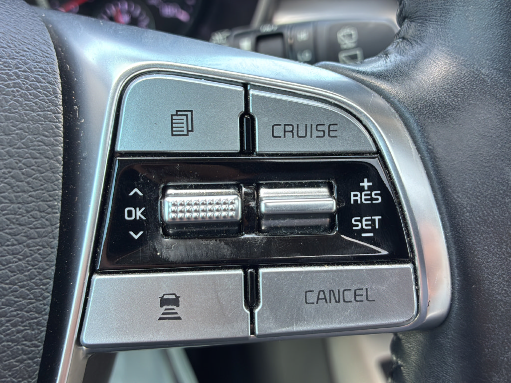 Used 2022 Kia Telluride S FWD image 37