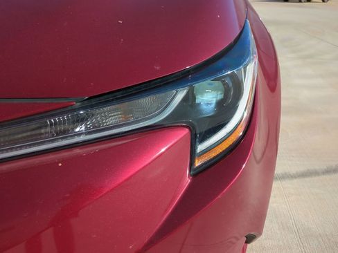 Used 2023 Toyota Corolla LE FWD image 6