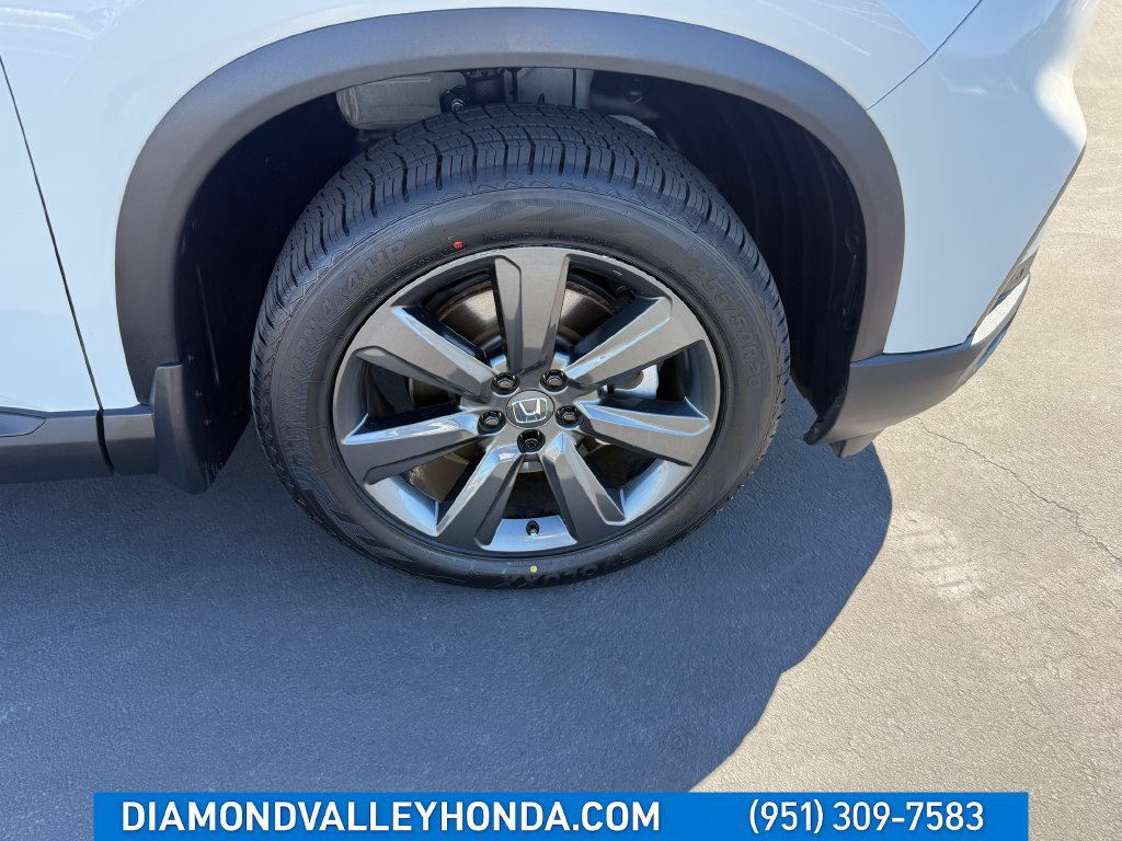 Certified 2025 Honda Pilot Sport image 36