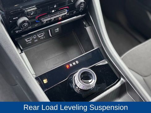 Used 2024 Jeep Grand Cherokee Altitude image 19