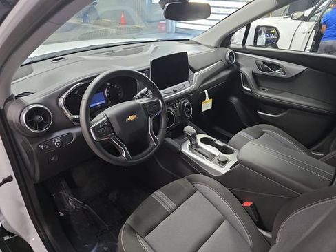 New 2026 Chevrolet Blazer LT w/ Convenience Package AWD/4WD image 18