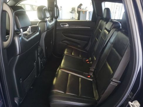 Used 2019 Jeep Grand Cherokee Limited AWD/4WD image 23