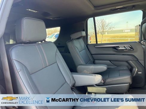 New 2026 Chevrolet Suburban RST image 27