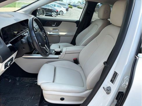 Used 2021 Mercedes-Benz GLA 250 4MATIC image 12