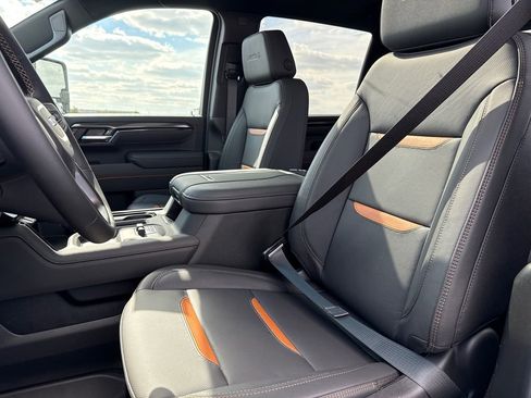 New 2026 GMC Sierra 3500 AT4 w/ AT4 Premium Plus Package AWD/4WD image 18