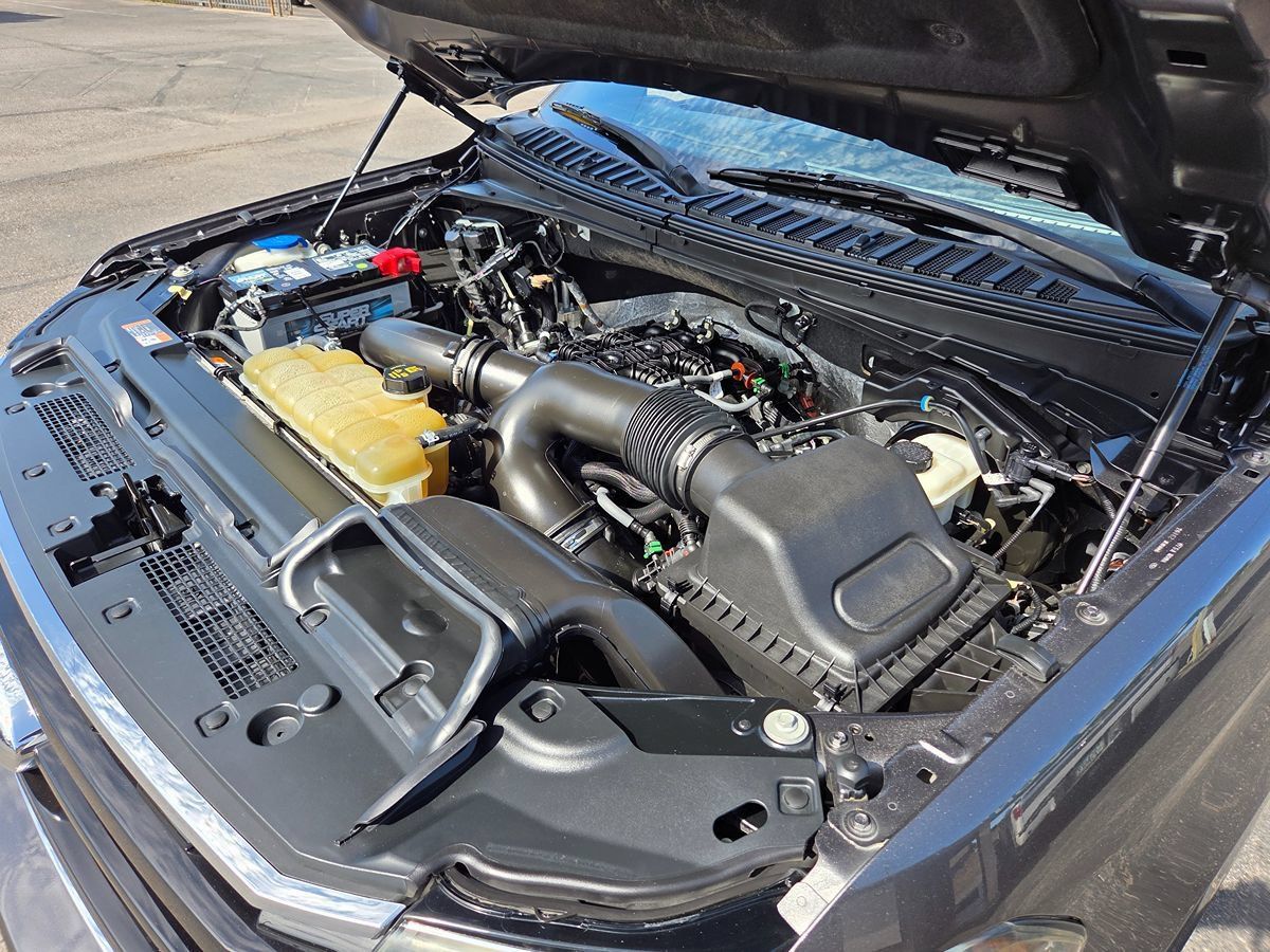 Used 2019 Ford Expedition Limited w/ Equipment Group 303A AWD/4WD image 64