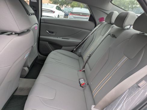 New 2026 Hyundai Elantra SEL Sport FWD image 14