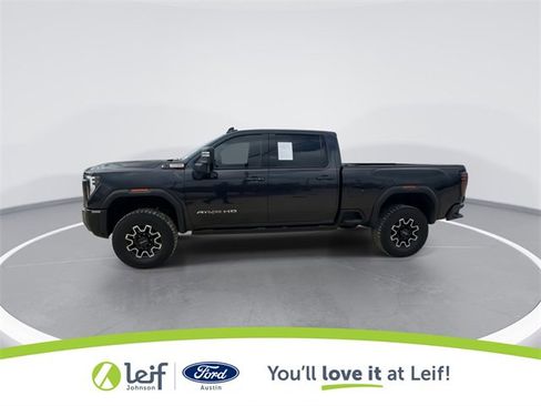 Used 2024 GMC Sierra 2500 AT4X image 6