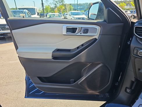 Used 2020 Ford Explorer Platinum AWD/4WD image 30