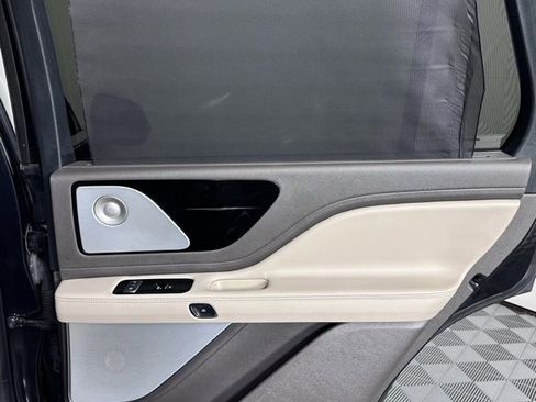 Used 2021 Lincoln Aviator Reserve w/ Equipment Group 201A image 30