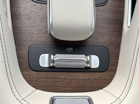 New 2026 Mercedes-Benz GLE 53 AMG Base image 38