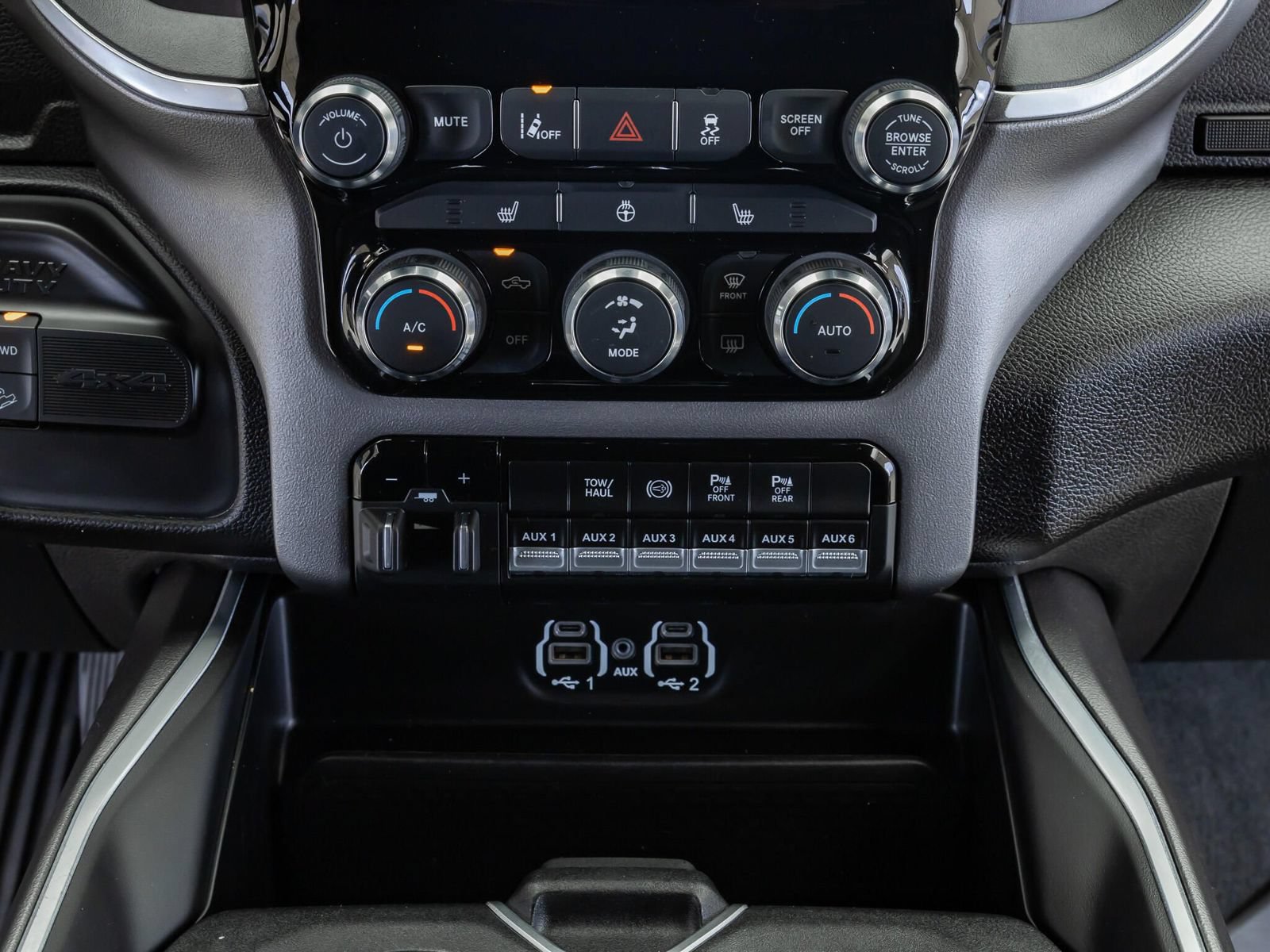 Used 2024 RAM 2500 Lone Star w/ Night Edition AWD/4WD image 26