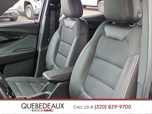Used 2021 Chevrolet TrailBlazer RS w/ Sun and Liftgate Package FWD image 11