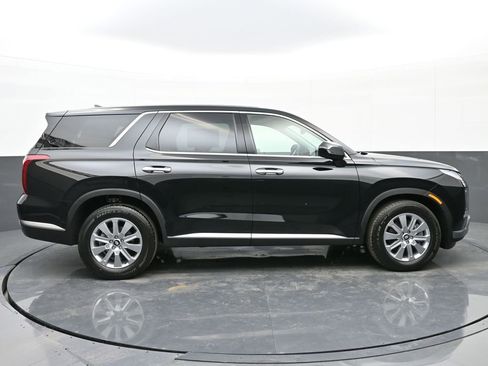 Used 2025 Hyundai Palisade SE image 3