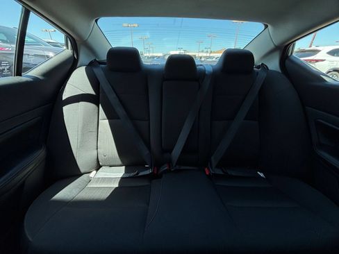 Used 2025 Nissan Altima 2.5 SV FWD image 39