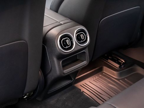 New 2026 Mercedes-Benz GLC 300 4MATIC image 20