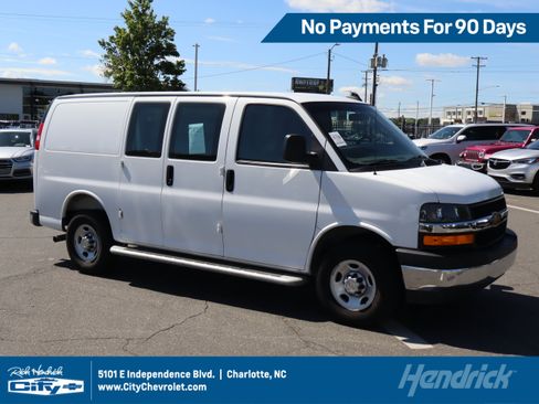 Used 2025 Chevrolet Express 2500 w/ Driver Convenience Package RWD image 1